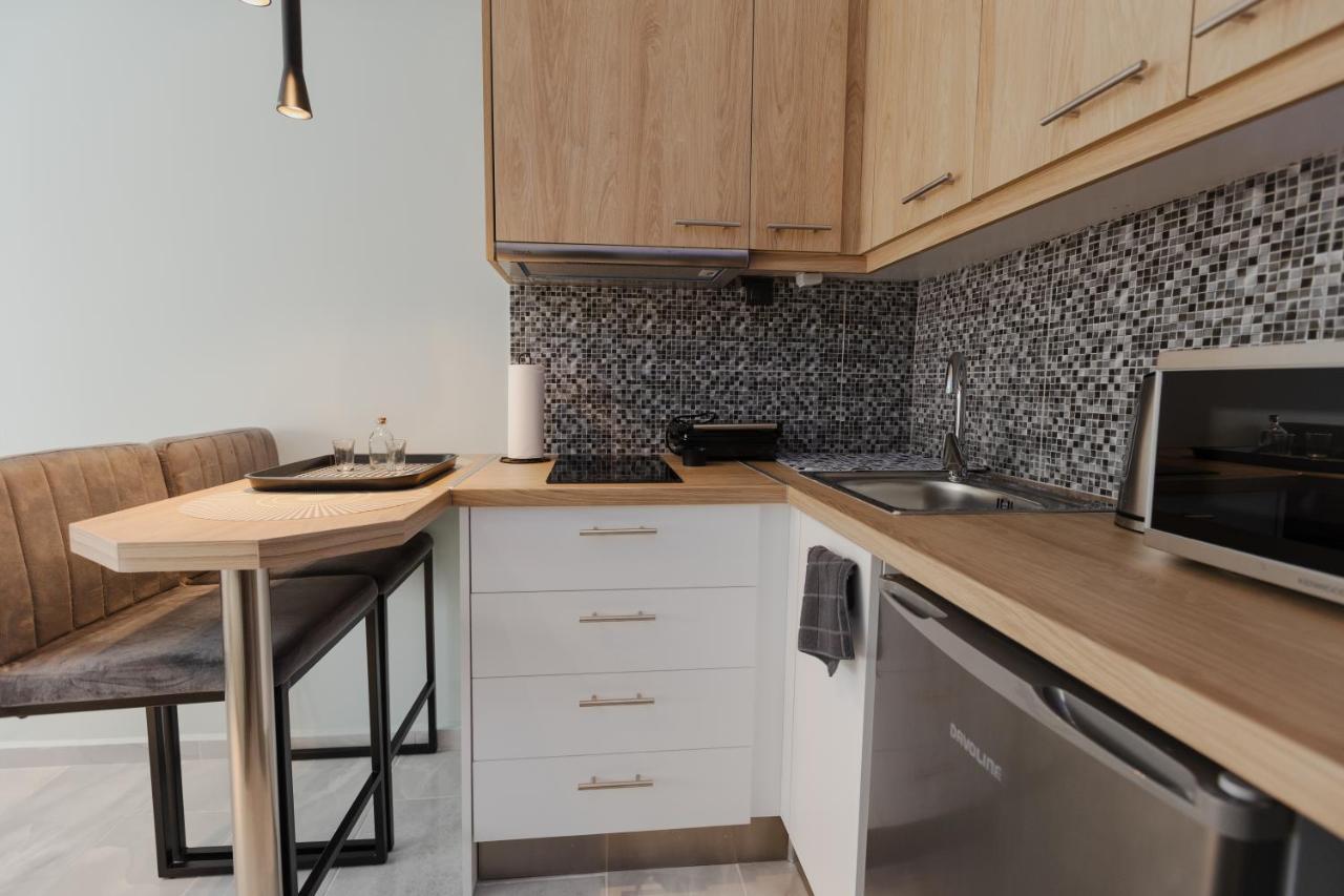 Ellmar - New & Modern Studio In The Center Chalkís 외부 사진